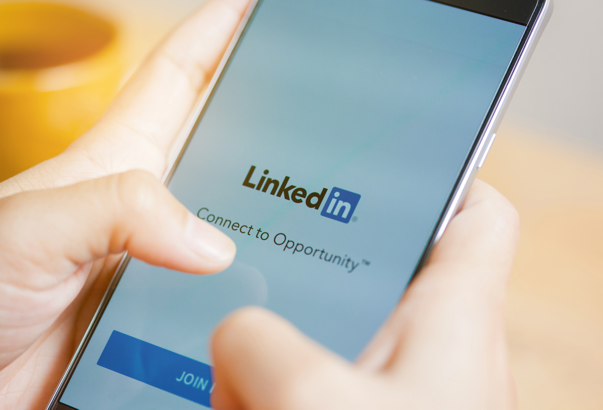 How to business on LinkedIn